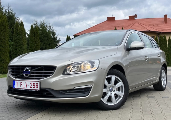 Volvo V60 cena 42900 przebieg: 245324, rok produkcji 2014 z Polanów małe 781